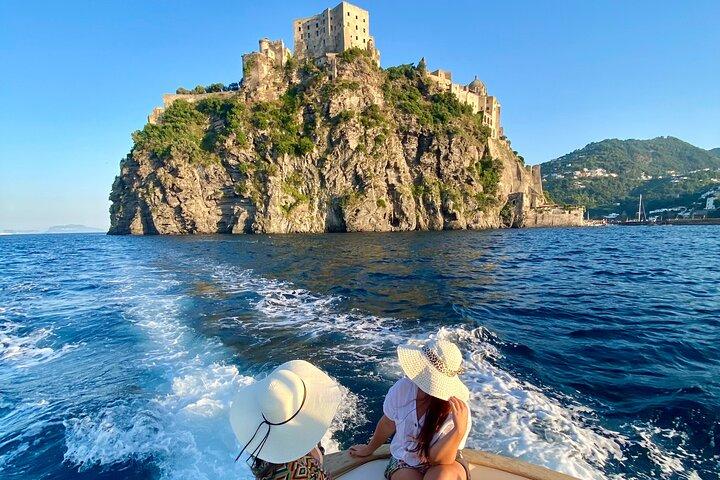 Private boat tour of Ischia and/or Procida