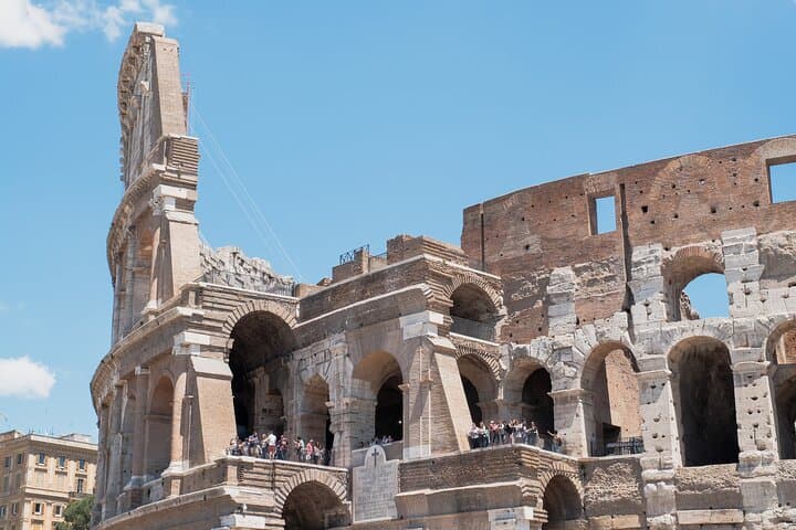 ROME:Colosseum Express guide Tour - Private / small group