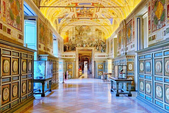 Guided Tour Vatican Museum, Sistine Chapel , St peter's Basilica