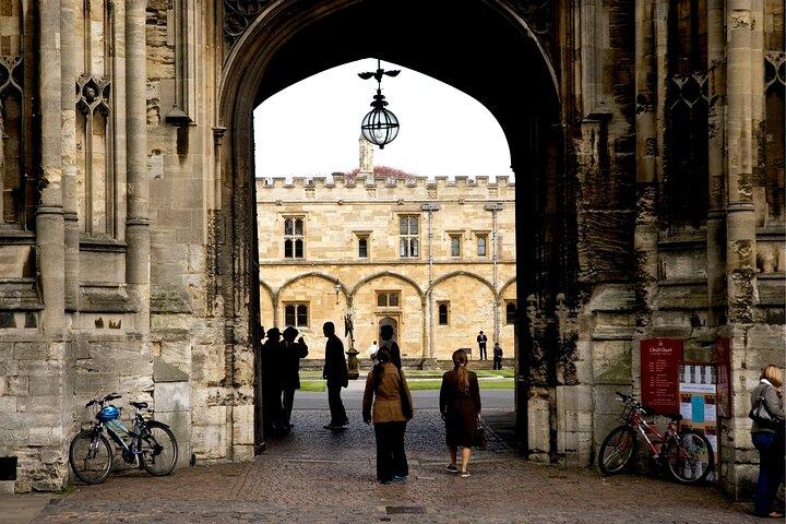 Oxford Scavenger Hunt & Highlights Self-Guided Walking Tour