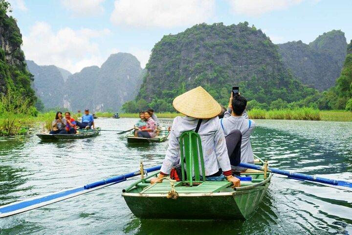 5-Day North Vietnam: Sa Pa - Ninh Binh - Halong Cruise from Hanoi