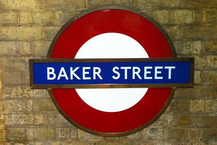 SHERLOCKTRAIL: A Sherlock Holmes Mystery (Self-Guided Walk)