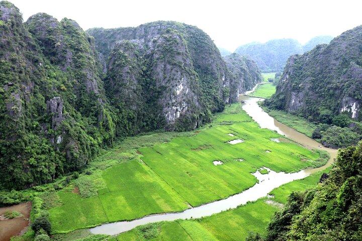 PRIVATE TOUR Ninh Binh One Day - Hoa lu- Tam Coc - Mua Cave