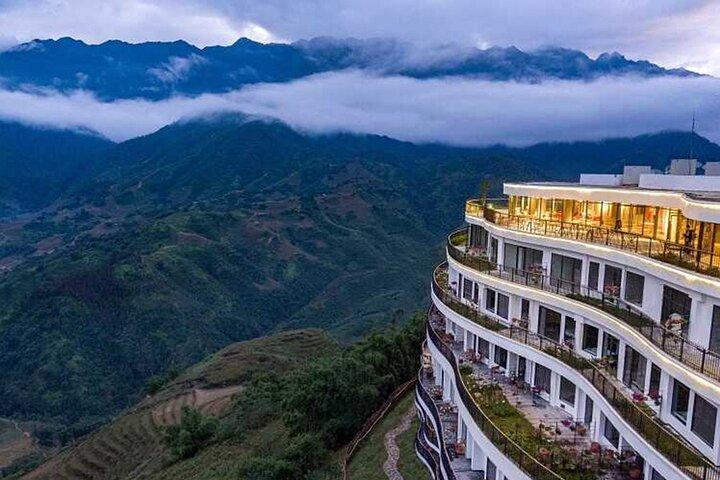 Sapa: Waterfall, Heaven Gate & Glass Bridge Private Tour