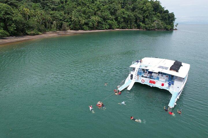 Flamingo, Guanacaste All Inclusive Catamaran Snorkel Adventure