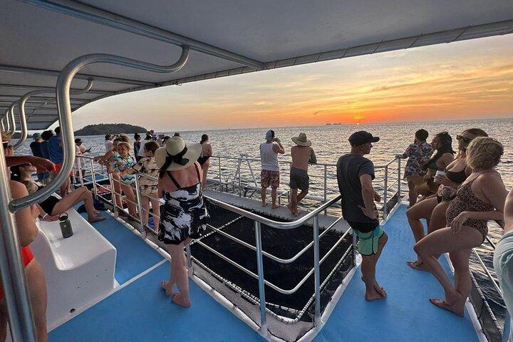 Flamingo Family Fun Catamaran Snorkel:Comfortable shaded seating