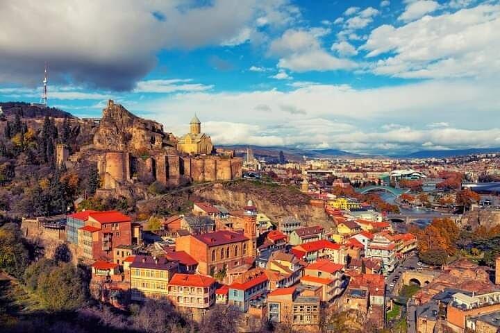 Old Tbilisi Tour: Private Walking Tour With Wine Tasting