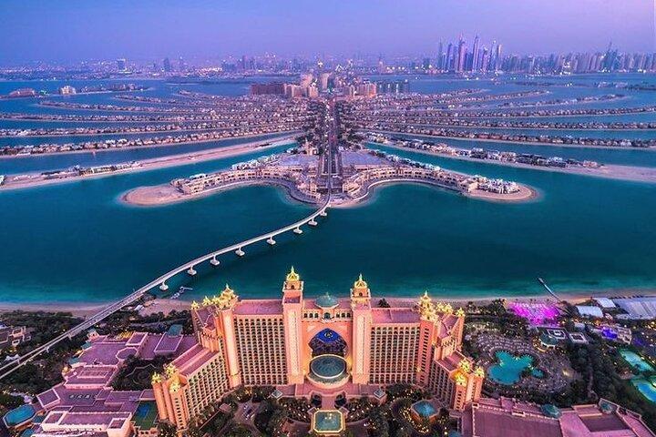 Sky Views Dubai and View at The Palm Combo Tickets