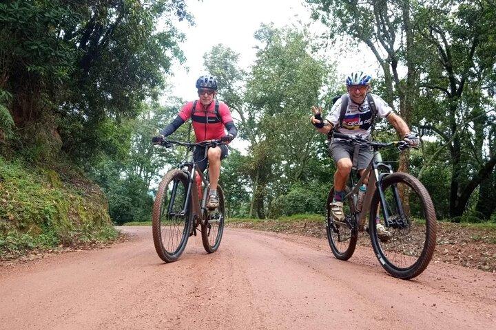 Dambulla and Sigiriya Private Cycling Tour in Pasikuda, Kalkuda