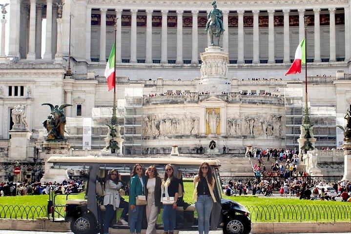 3-Hour Highlights Private Luxury Golf Cart Tour in Rome