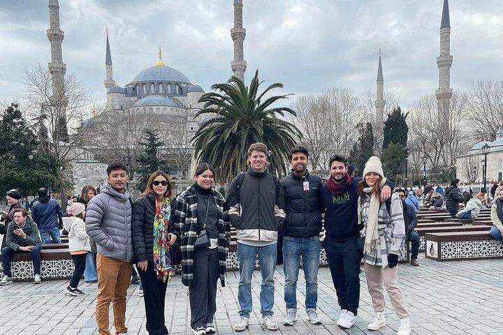 Full Day Tour of the Old City with Lunch and Topkapı Palace