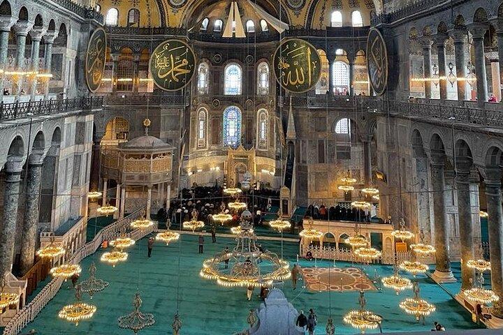 Full Day Tour of the Old City with Lunch and Topkapı Palace