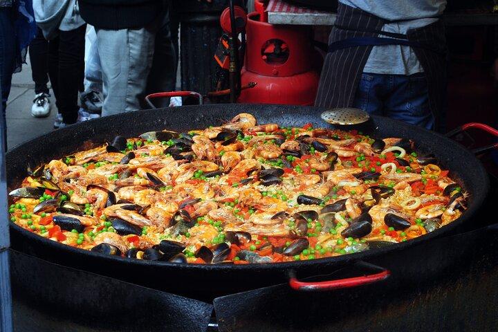 Private Healthy Food Experience and Walking Tour in Cadiz
