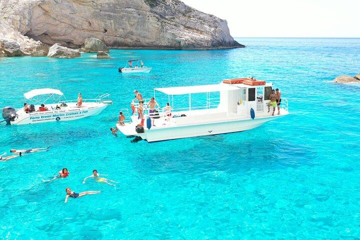 Zakynthos boat tour:Shipwreck& Local blue caves with 3 Swim Stops