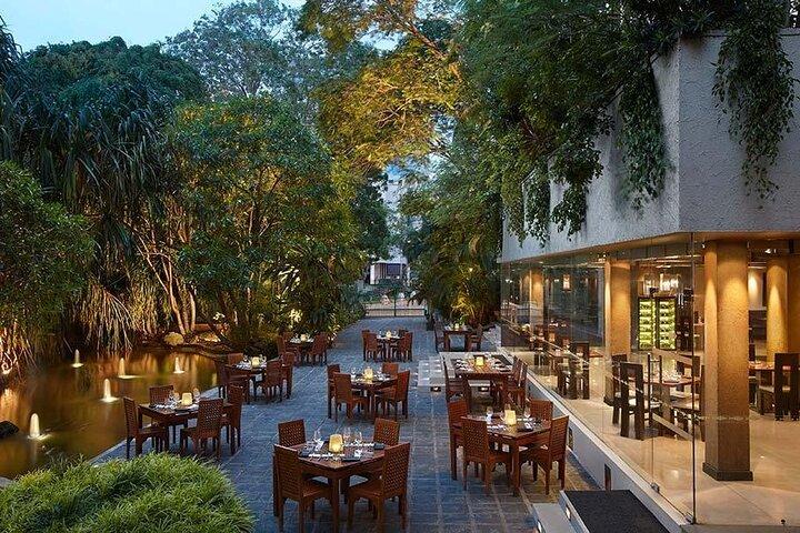 Geoffrey Bawa Works in Colombo