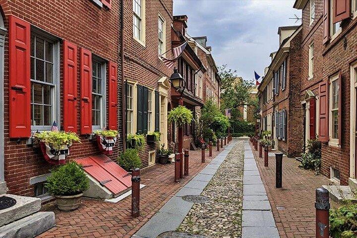 Historical Early America Tour in Philadelphia (Center City East)