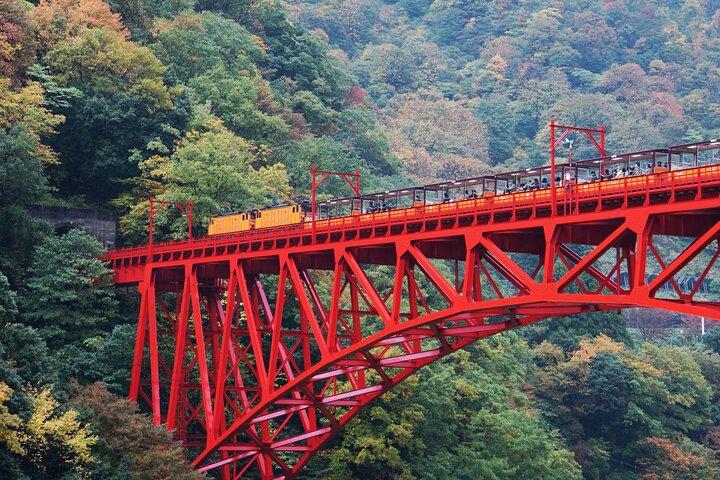 Full Day Tour to Kurobe Gorge and Unazuki Onsen from Kanazawa