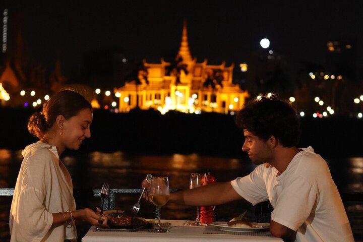 Dinner 4-course Mekong River cruise with Kanika Boat