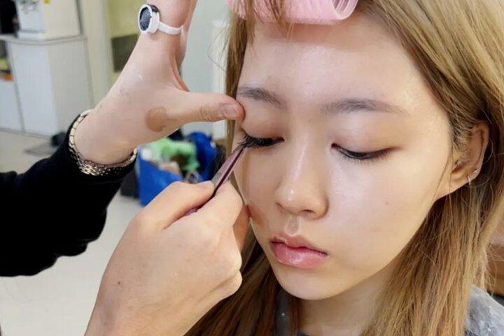 1 Day KPop Idol Experience in Seoul with Make up and Photoshoot