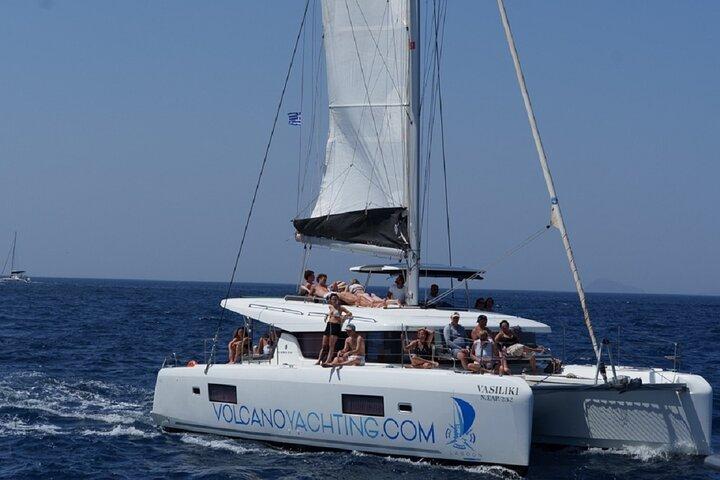 Luxury Caldera Cruise with a rich BBQ meal and drinks!