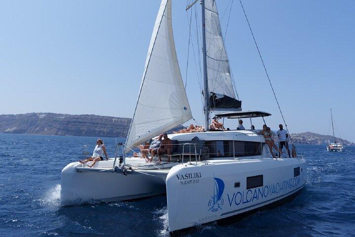 Caldera Cruise with Swim Stops, BBQ on board and drinks!