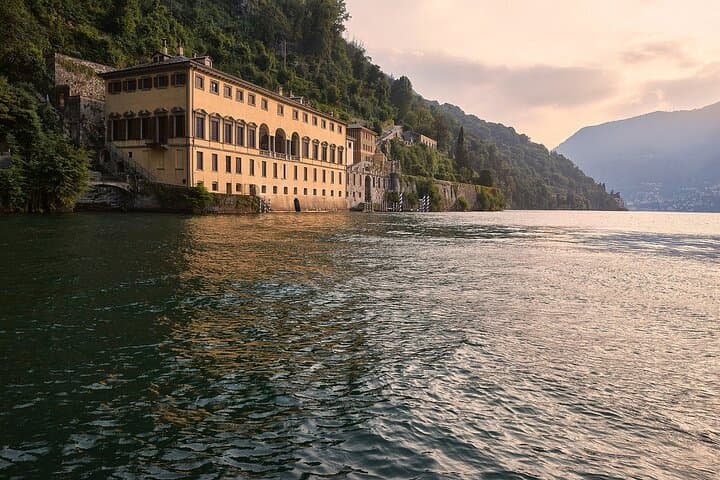 Lake Como Private Boat Tour 2h. Como - Villa Balbianello & more