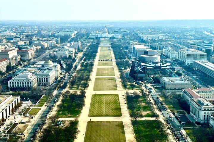 Small Group National Mall Tour with Washington Monument