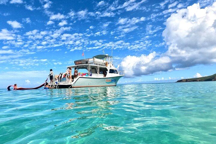 Culebra Power Boat Snorkeling & Beach Tour All Inclusive