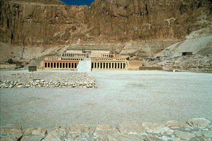 Guided tour to Mortuary temple of Hatshepsut