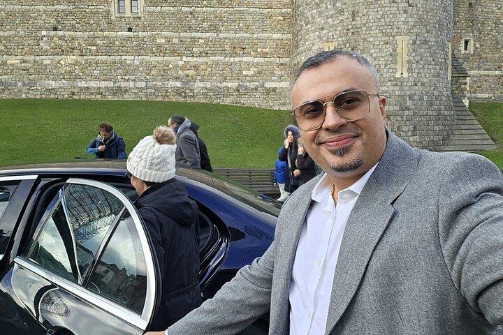 Windsor Castle Private Tour in Executive Vehicle With Admission