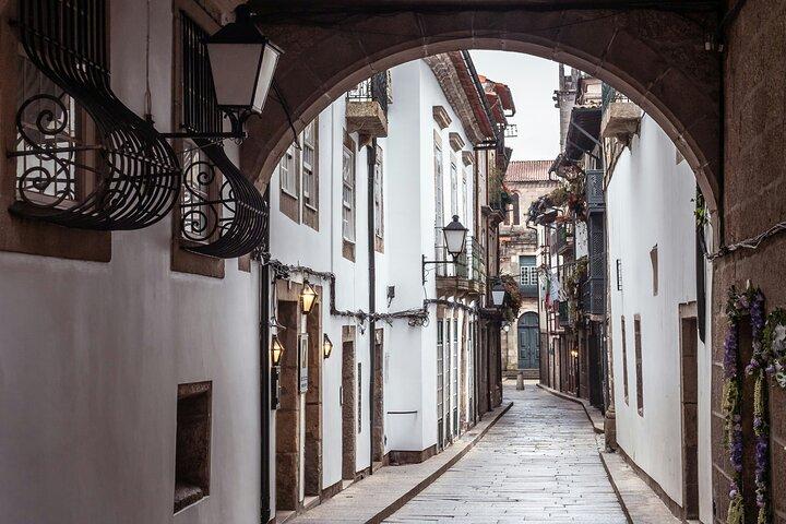 Braga & Guimarães Small Group Tour with Lunch & Tickets Included