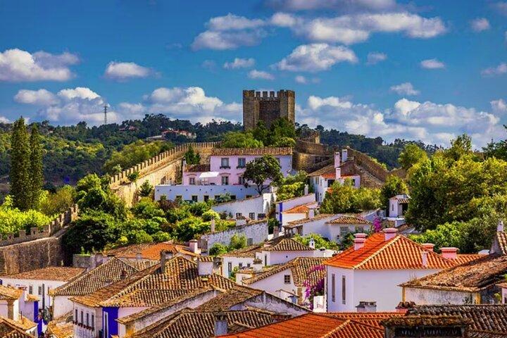Lisbon to Porto Private Tour with Scenic Stops