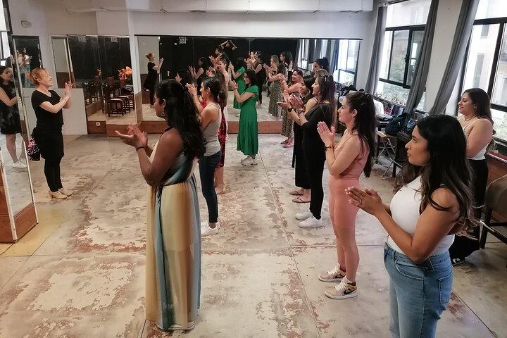 Madrid: Latin Dance and Salsa Class Experience