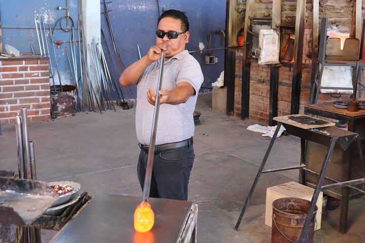 Los Cabos Small-Group Tour: Cruise, Tacos, Tequila and Photos