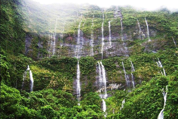 Crossing Over Tahiti Island Safari 4x4