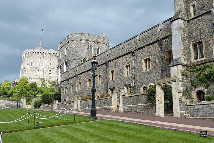 Royal Windsor Castle Private Tour with Fast Track Pass