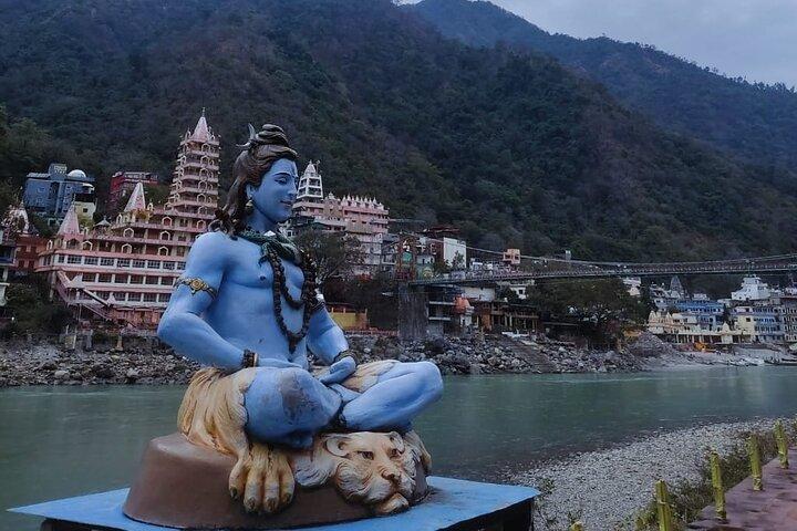 Discover Rishikesh: Day Tour Guided With Ganga Aarti Ceremony