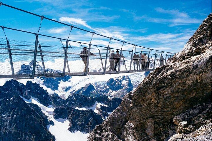 Zurich: Private Day Trip to Engelberg, Mount Titlis & Interlaken