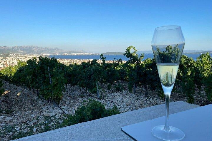 Private Split & Trogir Tour with Vineyard Wine and Sea View