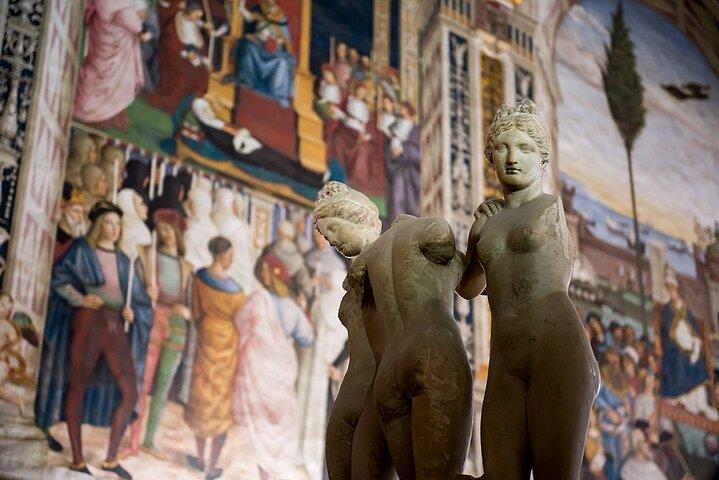 Private Tuscany Tour: Siena, San Gimignano and Pisa from Florence