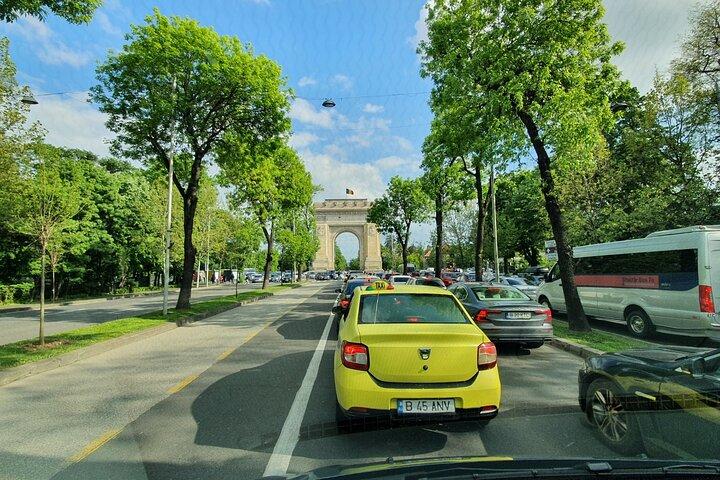 8h Bucharest Communism Tour - Best of Bucharest with Dracula's Tomb