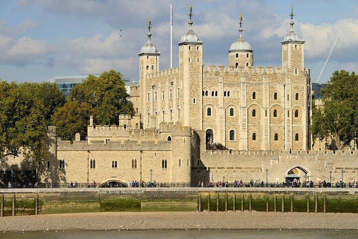 Easy Access Tower of London Crown Jewel Torture and Executions