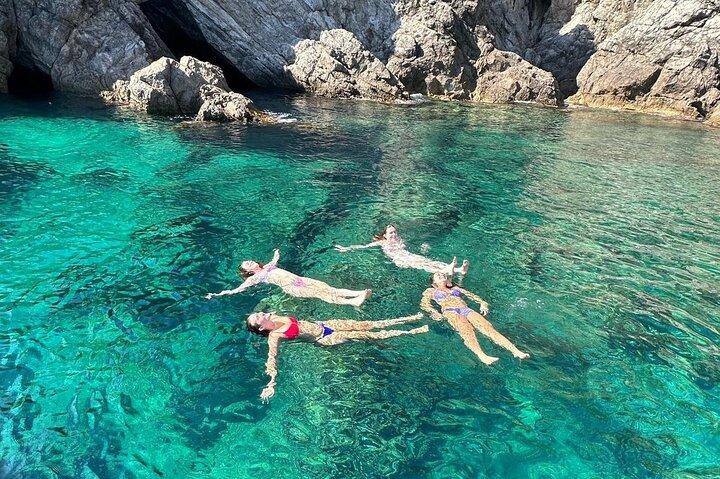 Blue and Green Caves Boat Tour from Dubrovnik with Šunj Beach