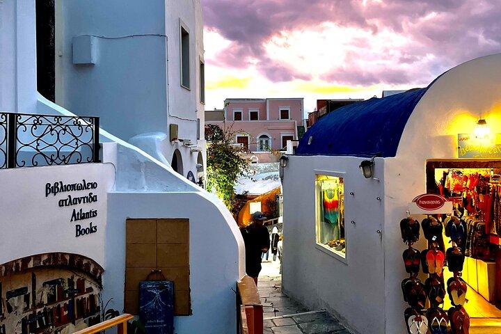 The Highlights of Santorini on a Mini Bus Daily Sunset Tour