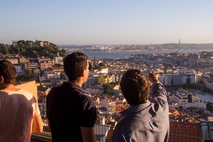 Lisbon at your own pace- Private Guided Historical Tour in Lisbon