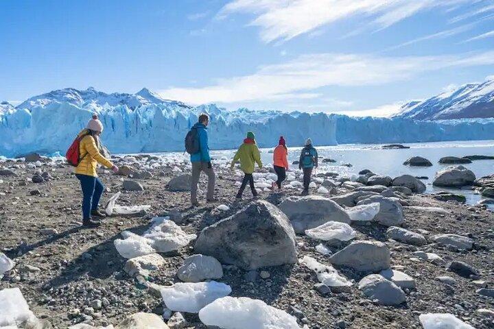 Safari Azul: Perito Moreno Boat & Walking Tour to touch the ice