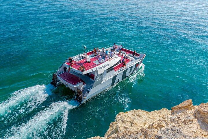 3 Hour Benagil Sunset and Coastline Boat Tour in Albufeira