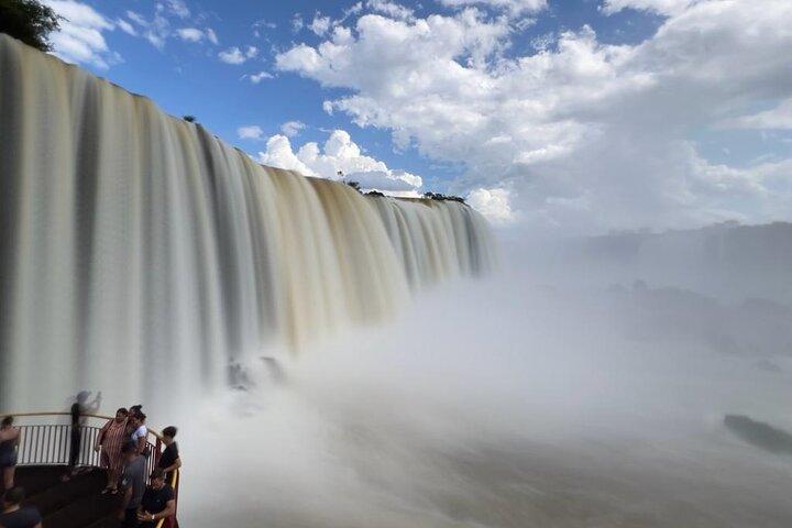 Tour 1 day: Brazilian Falls and Bird Park