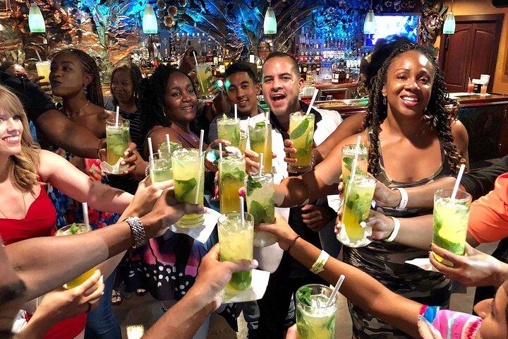 Miami: Bachelorette Salsa Night with Lessons, Mojitos & Nightclub