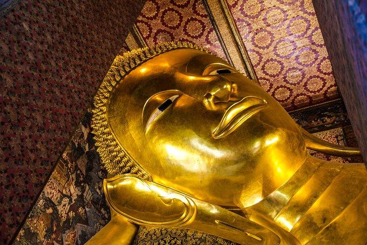 Private Tour : Must See Sites by Public Transportation